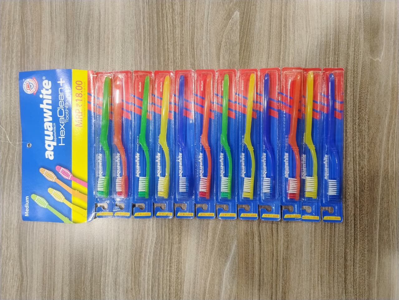 AQUAWHITE HEXACLEAN PLUS 12 UP HANGER  (Minimum Order : 25 Boxes - 24 Hanger/Box) (6 Rs/Pcs)